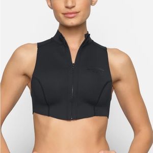 NWT Skims Women’s Sports Swim Black Mock Neck Zip Up Top in Onyx in a size 2X